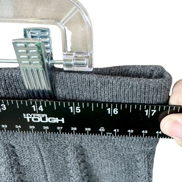 CAbi 884 Gray Femme Knit Flared A-Line Skirt Size Large - Picture 4 of 9